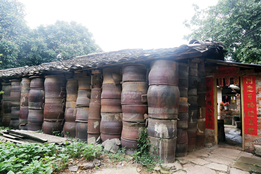 随着"广西传统村落"揭牌 缸瓦窑村有望保住清代窑