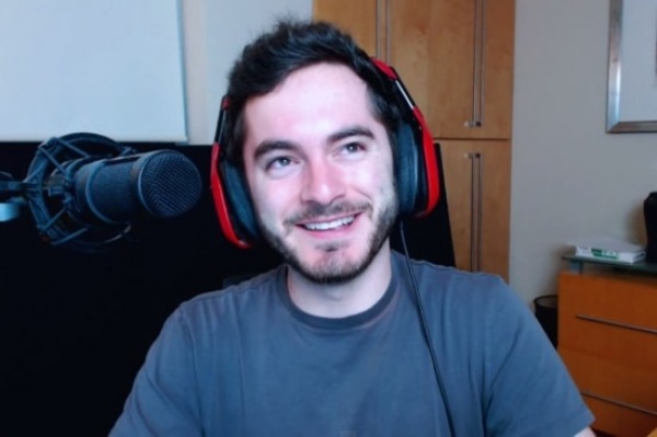  宅男靠游戏买豪宅 :19亿点击率 房子极其奢华-广