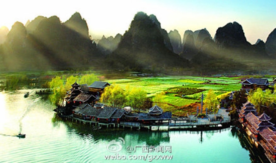 加快广西旅游服务业发展步伐