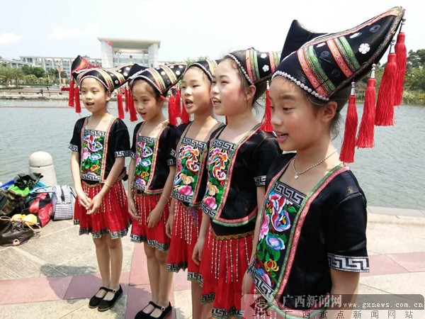 传承壮话山歌 少儿山歌队唱响壮家 好声音