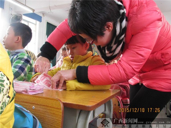 星湖小学海兰花班级 君子之兰遨游知识海洋