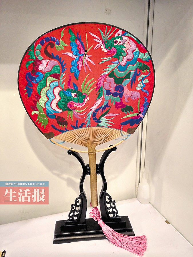 广西顶级工艺美术作品免费展出 数百件精品亮相