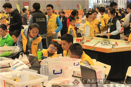 百色中华世界代表队在小学机器人v世界中喜获佳新余中小学划片图片