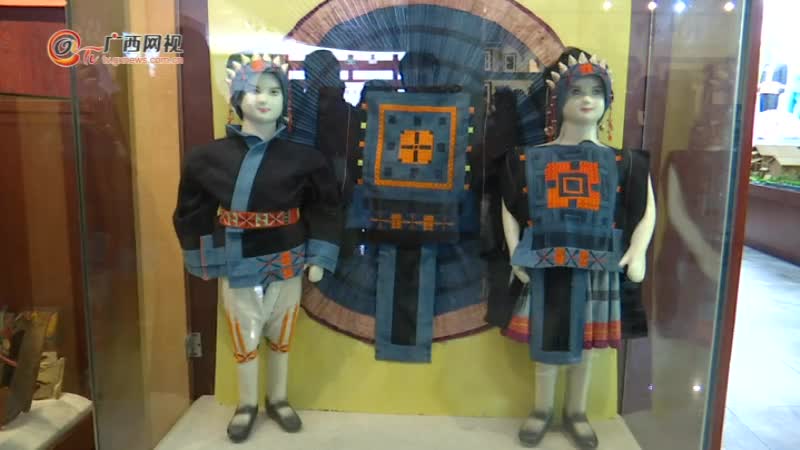 <!--{$pic_title_desc.0.title}-->