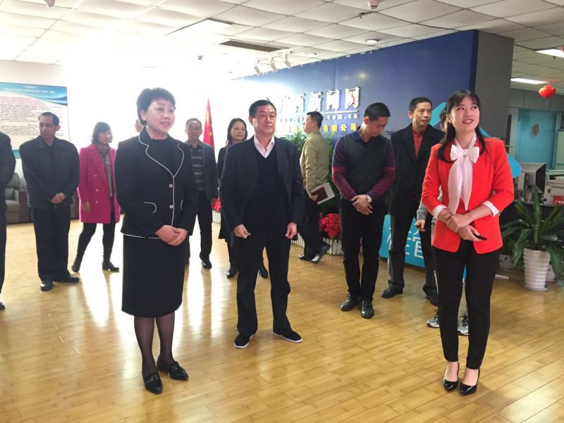 范晓莉到广西新闻网考察调研.