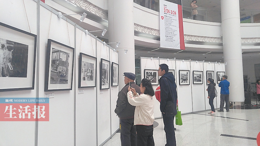 2月25日焦点图:南宁活禽市场轮流休市消毒(1\/