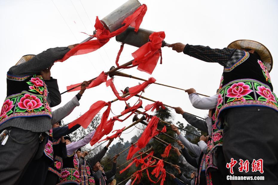 大理延续三百余年天峰山歌会风情依旧