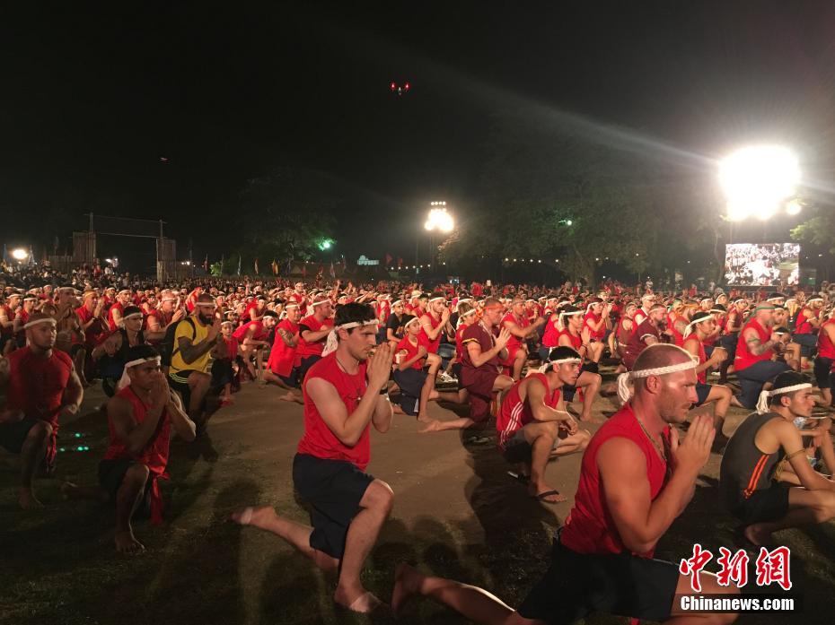 第十三届世界泰拳拜师大会在泰国大城府举行