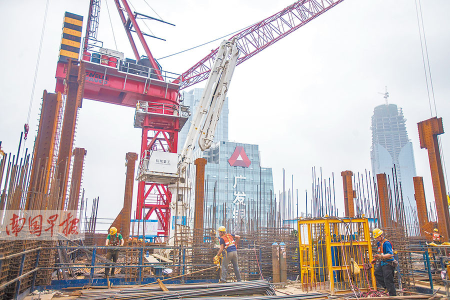 广西在建第一高楼“长”到200米 总高度达445米