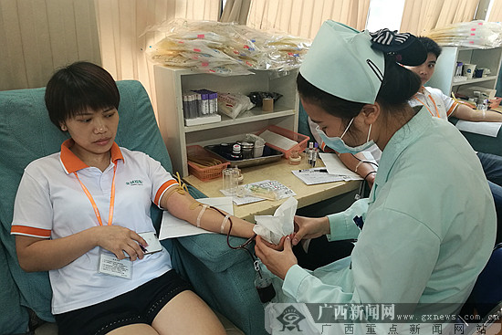 热血青春汇大爱 南宁高新区青年无偿献血过"五四"