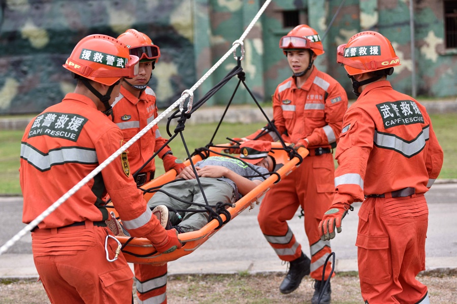 ���壺����ʱ�������� �侯�ٱ���չ��Ԯ����ѵ��