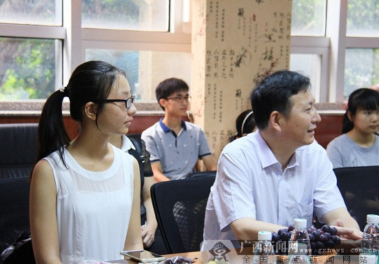 韩氏宗亲盛赞学霸韩思雨