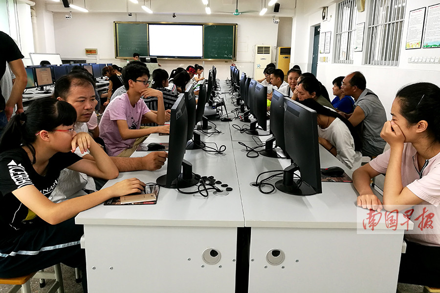 南宁:中考分数高的学生为何定向未入围?部门释