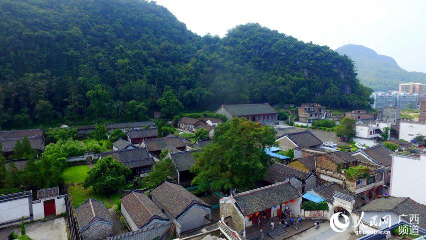 10月7日航拍的广西壮族自治区来宾市忻城县莫土司衙署(谭凯兴/摄)