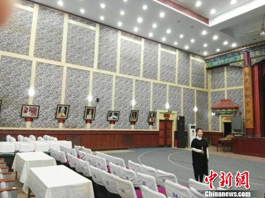 晋剧名家谢涛演绎传统士大夫形象。 李新锁 摄