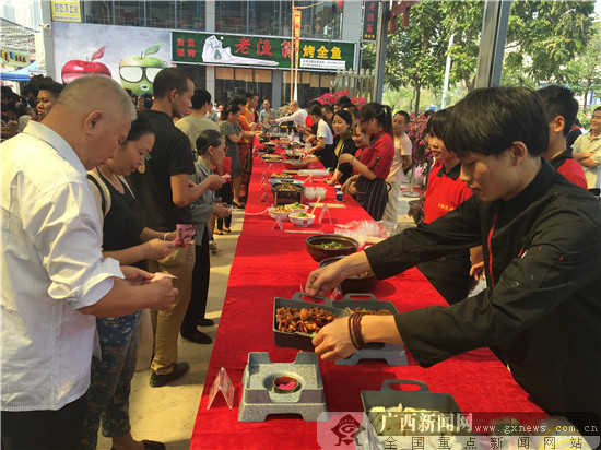 招商引资促经济发展美食街落户西乡塘区美食街宣城市图片