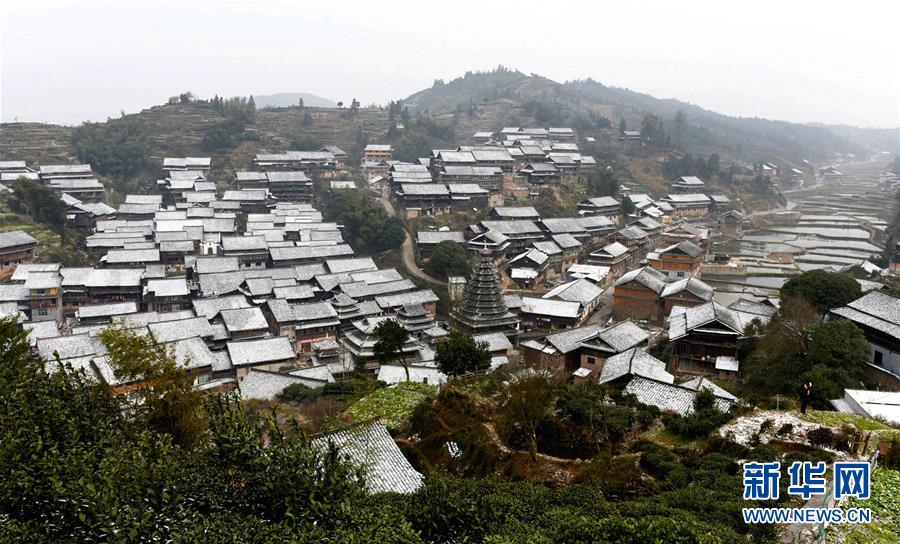 这是小雪过后的广西柳州市三江侗族自治县林溪镇高友村(2016年2月2