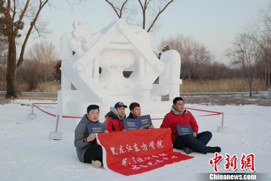 一等奖作品《守望》 宋运军 摄