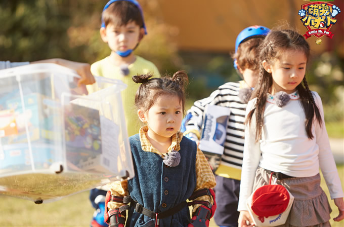 《萌宠小大人》刘涛变装老奶奶“套路”孩子