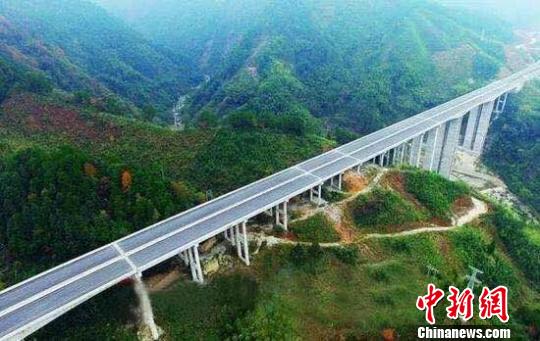 资兴高速建成通车