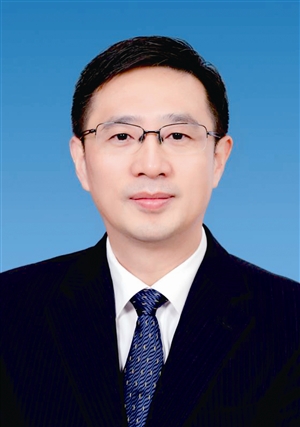 梧州市十四届人大三次会议闭幕 李杰云当选梧州市市长