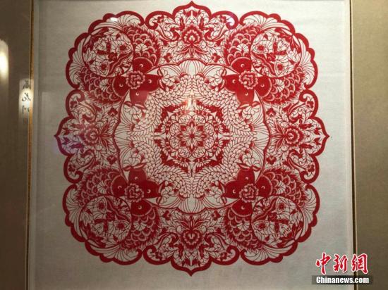 资料图 剪纸艺术.中新网记者 张楷欣 摄