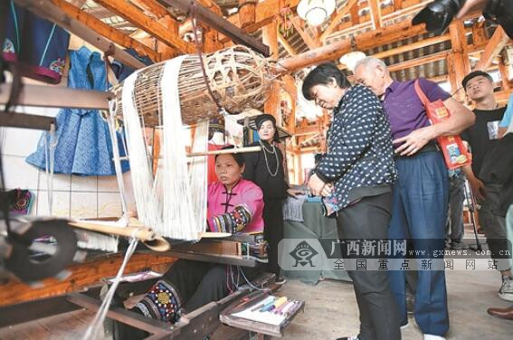 春和景明闻鼓声 壮乡欢腾又飞歌