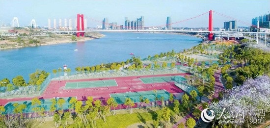 南宁良庆区治理黑臭水交出"成绩单"