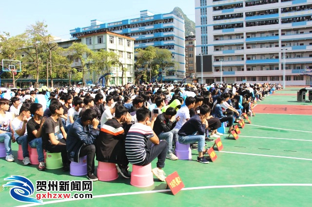 戏曲走进桂梧高中 精湛表演展示戏曲魅力