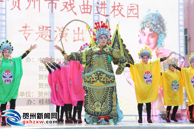 戏曲走进桂梧高中 精湛表演展示戏曲魅力