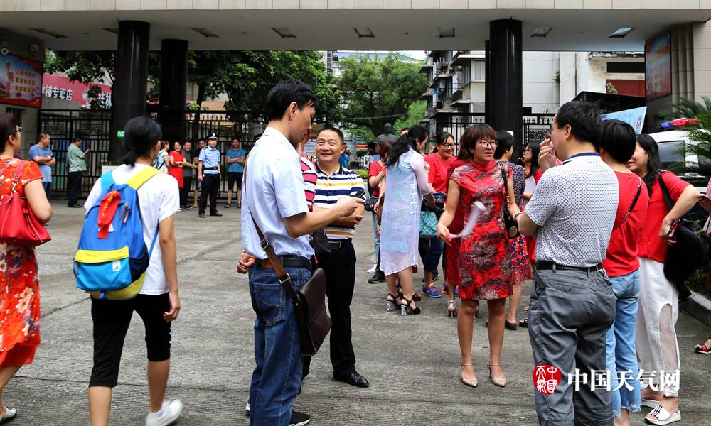 桂林凉爽天气迎接中考首日