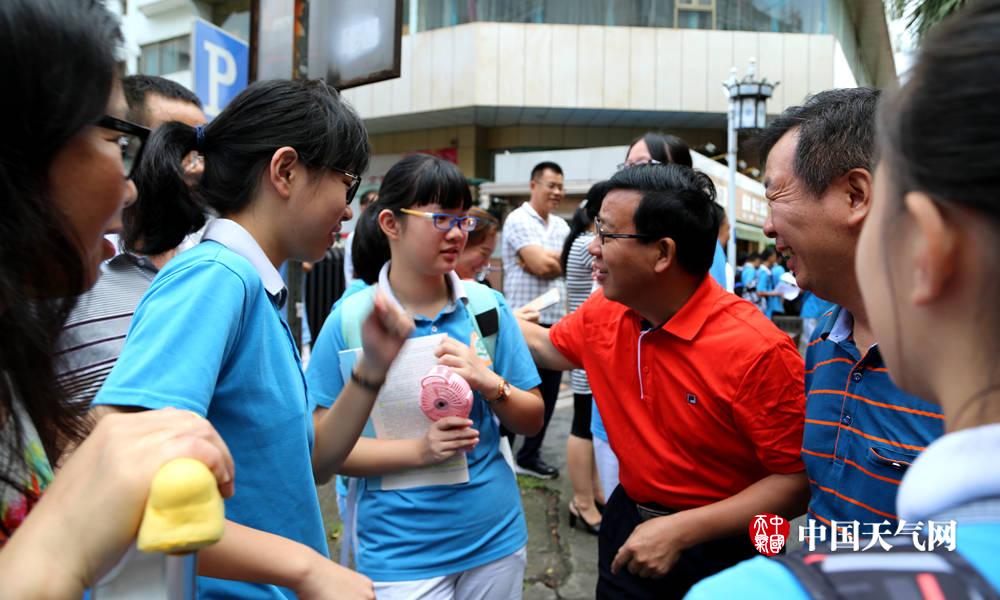 桂林凉爽天气迎接中考首日