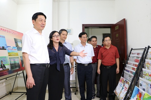 自治区党委副书记孙大伟到广西科协调研指导工