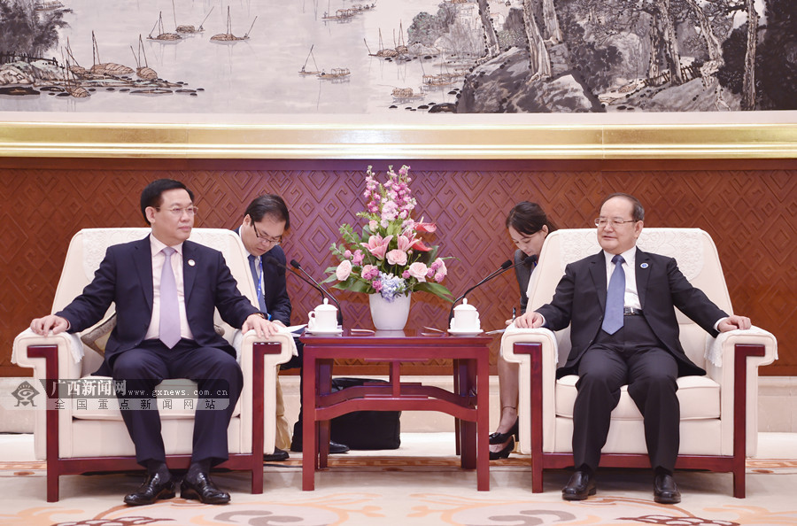 鹿心社陈武分别会见出席第15届东博会的各国政要