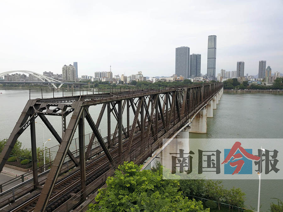 柳州已建成19座跨江大桥 成为"桥梁博物馆"(组图)