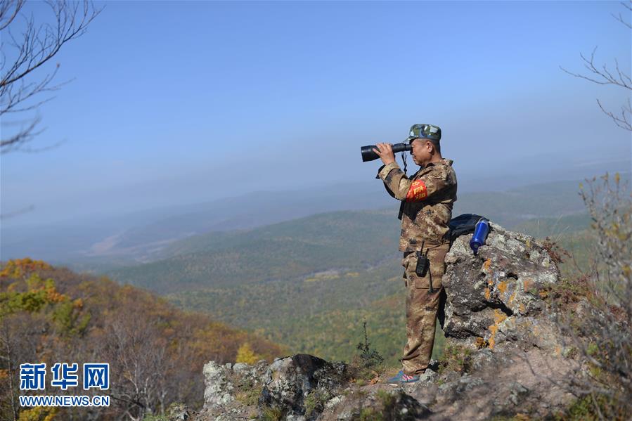 大兴安岭上的防火瞭望员
