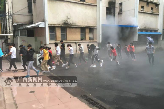 广西体育运动学校开展2018秋季学期消防应急演练