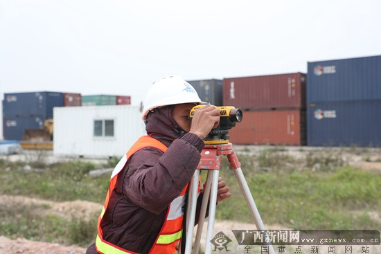钦州港东站集装箱办理站预计明年6月底建成投产