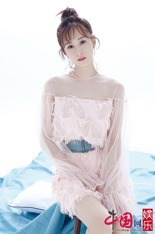 韩烨最新写真曝光笑容甜美气质清新