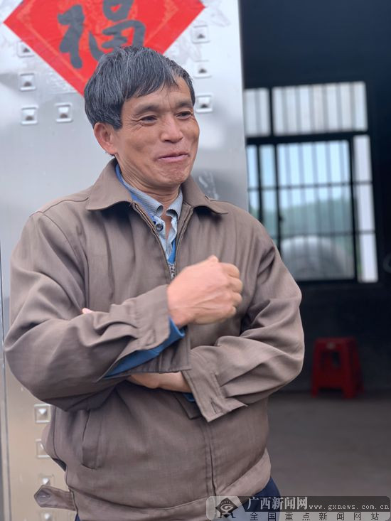 建“老乡家园” 村民家门口就业住有所居