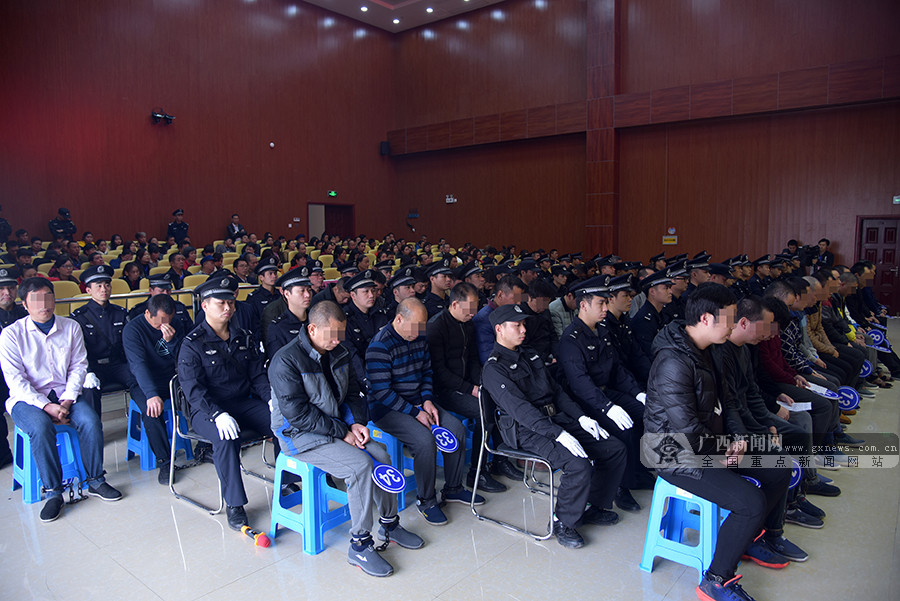 垄断运输权、收取高额运费 环江52人获刑(组图)