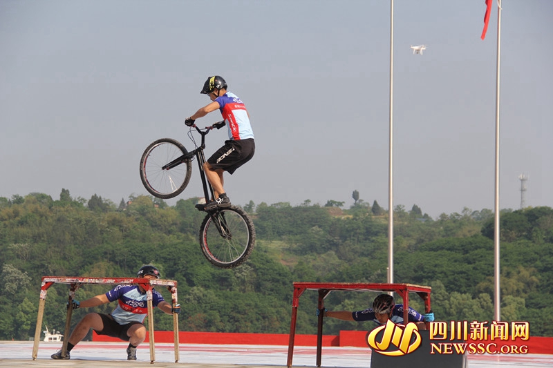 第二届全国青年运动会皮划艇静水预赛在武胜县