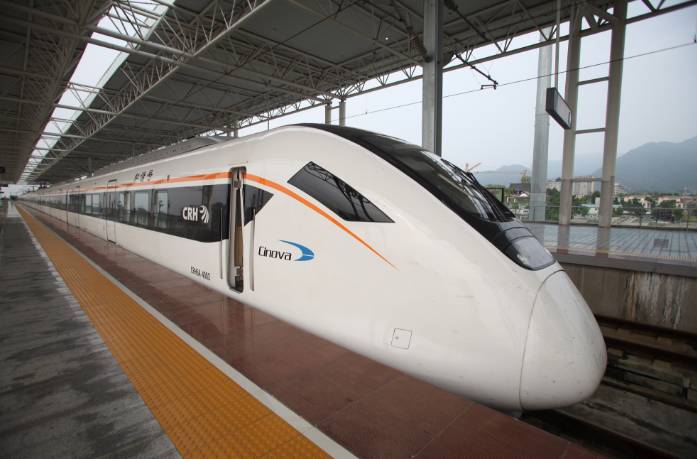 "五一"假期廣西將增開動車 客流高峰預計在5月1日