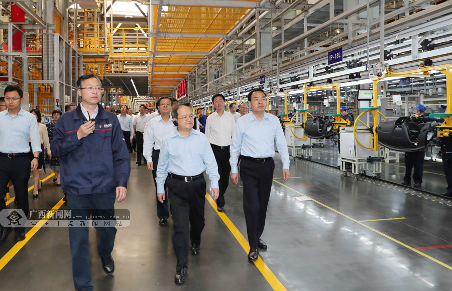 鹿心社陳武率廣西黨政代表團赴重慶學習考察