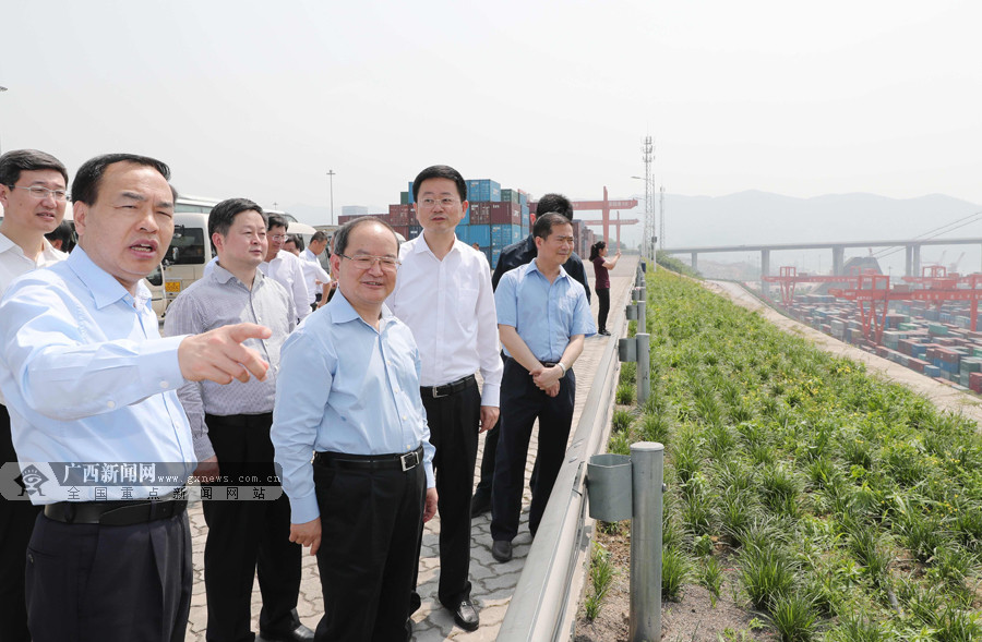 鹿心社陳武率廣西黨政代表團赴重慶學習考察