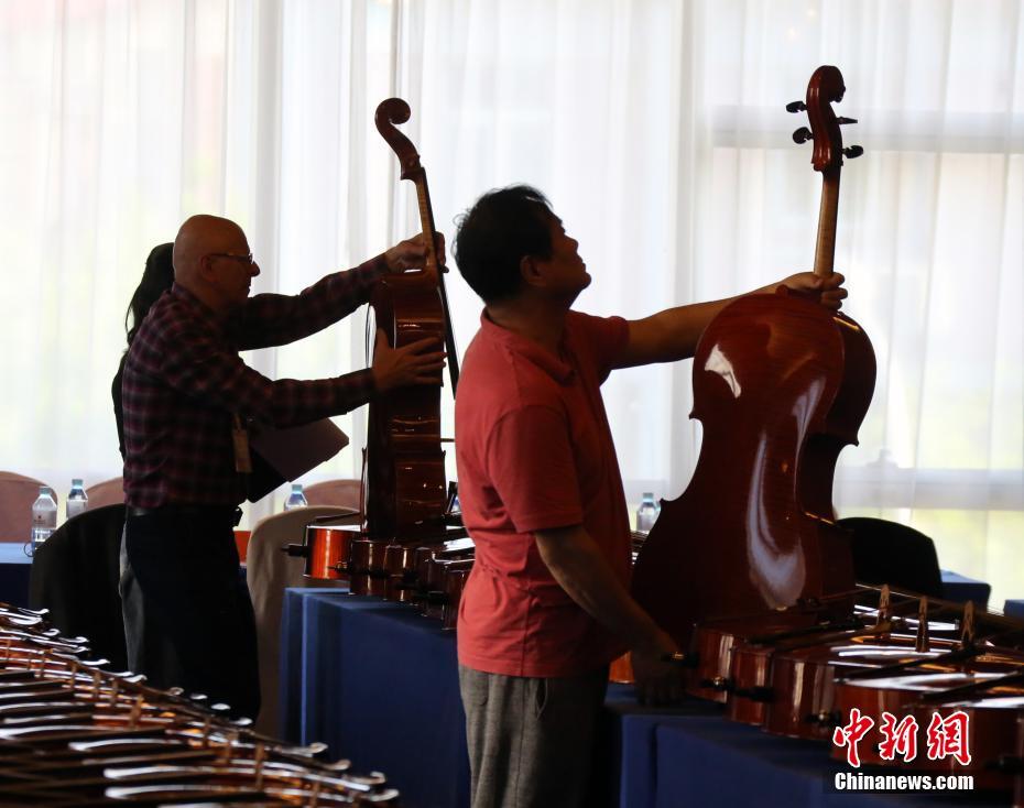 第四届中国国际提琴及琴弓制作比赛在北京举行