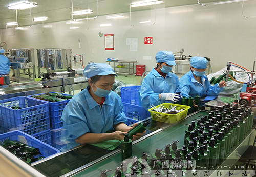 广西举办“化妆品安全科普宣传周”公众开放日活动