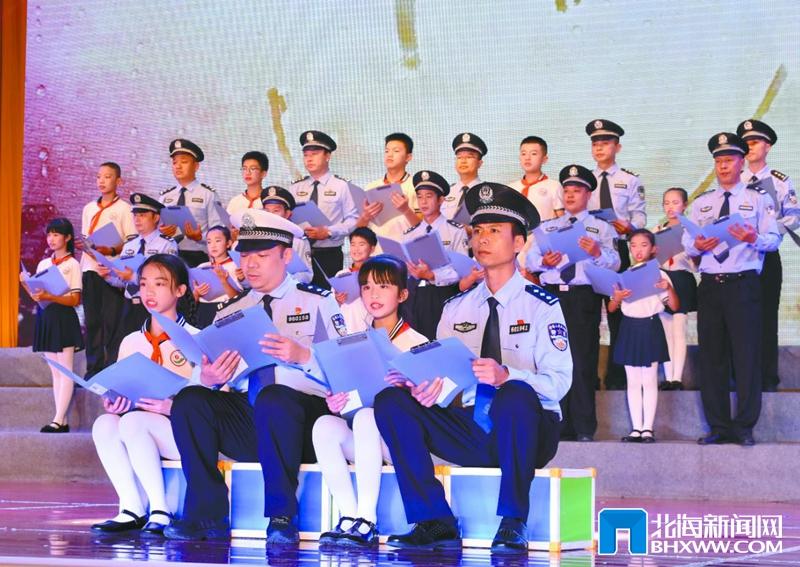传唱诵读爱国诗歌