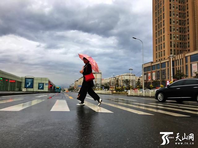 "雨姑娘"迷恋新疆,这些地方有暴雨!乌鲁木齐中雨