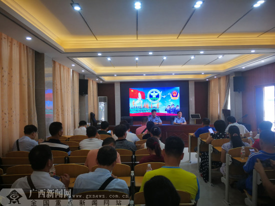 玉州区举行走进青少年禁毒言教中心再培训活动